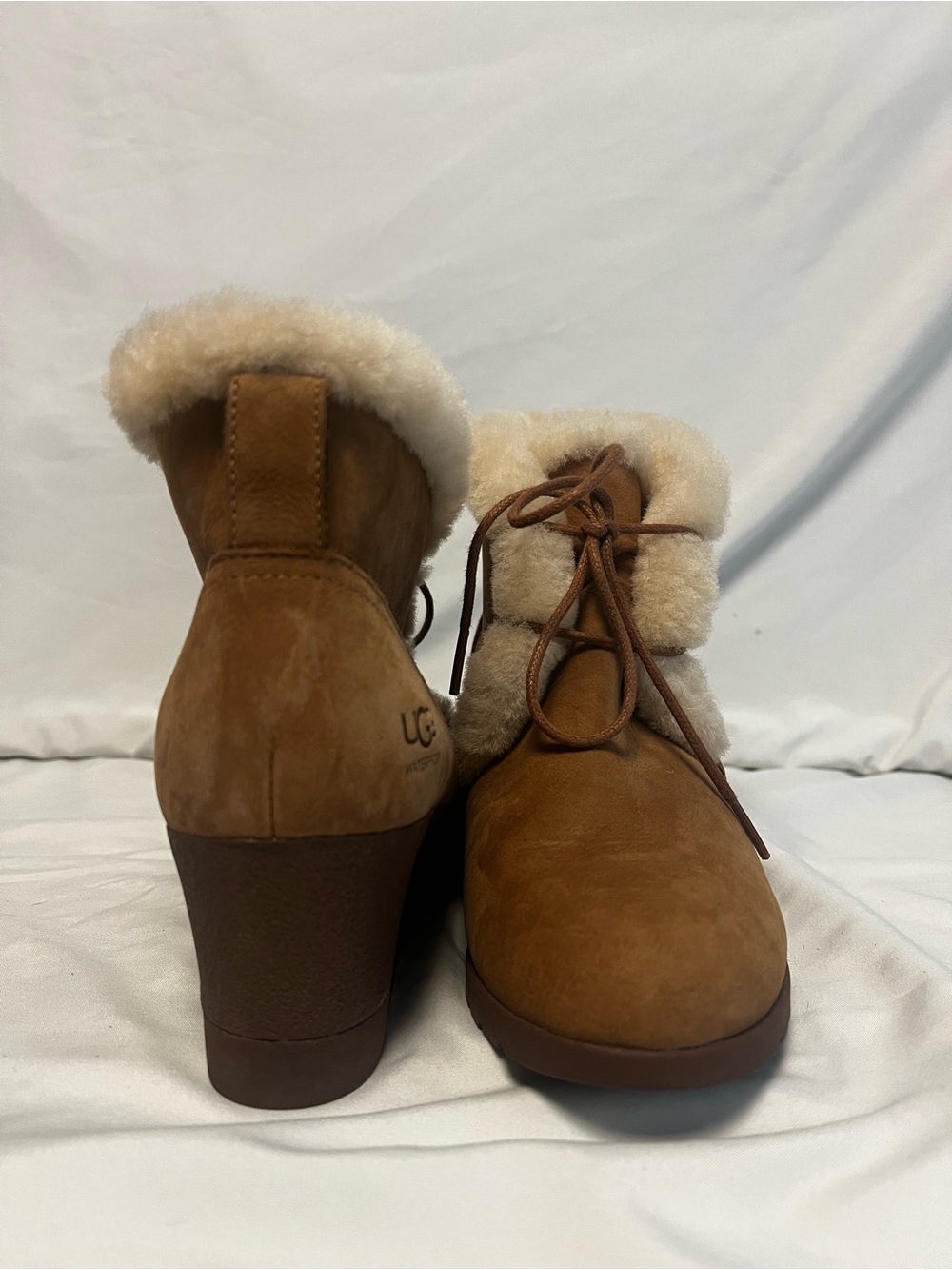 UGG Jeovanna Boots Waterproof Sz 8.5 - Picture 2 of 7
